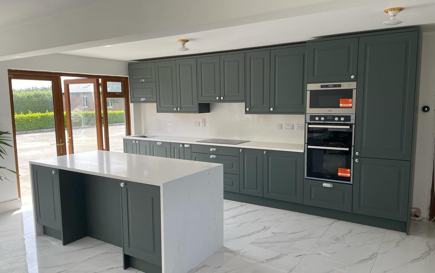 Heritage Green Chatham Shaker Kitchen with Quartz Island | Dublin hero