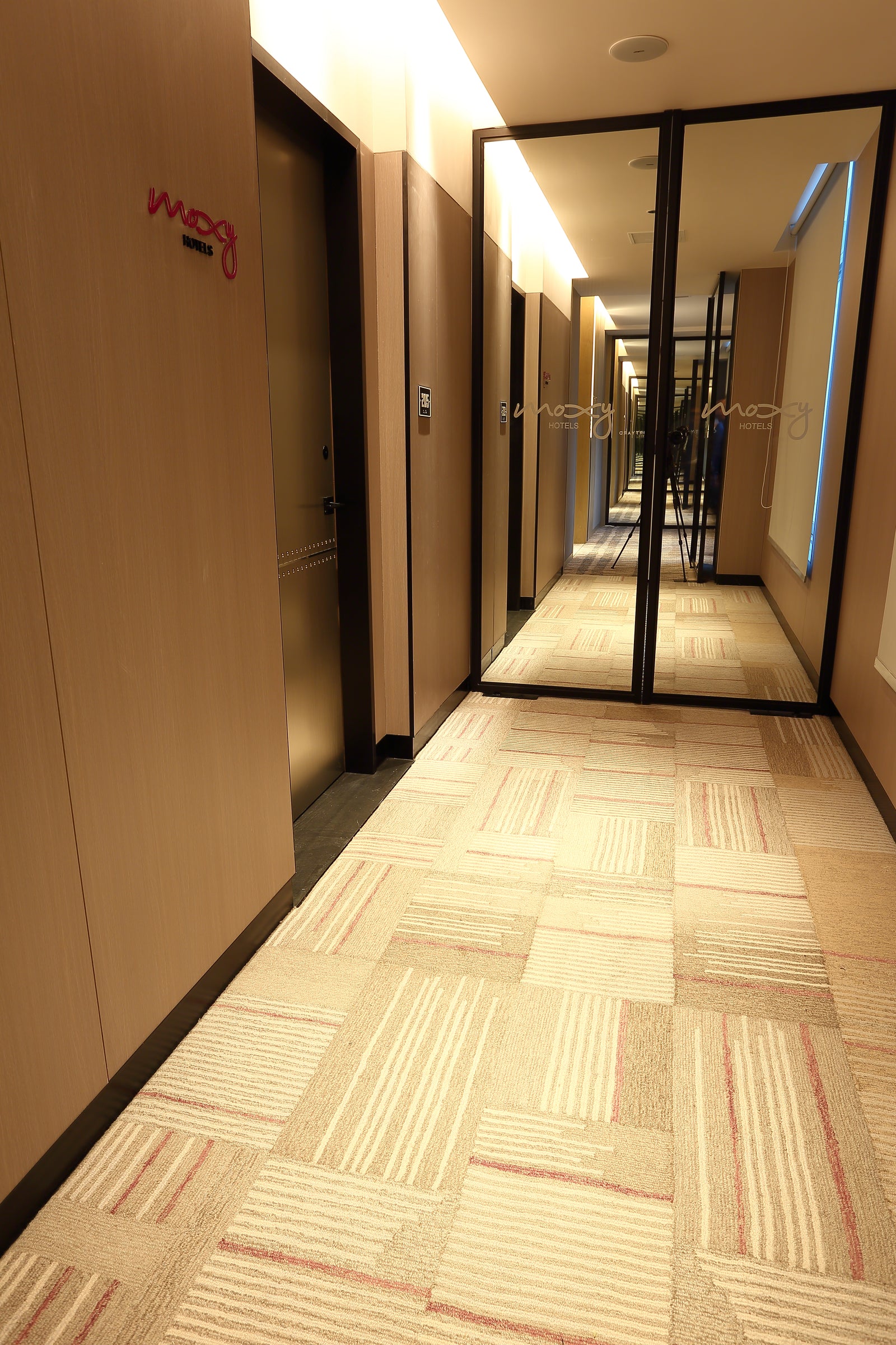 Moxy Hotel Model Room| Marriott 02