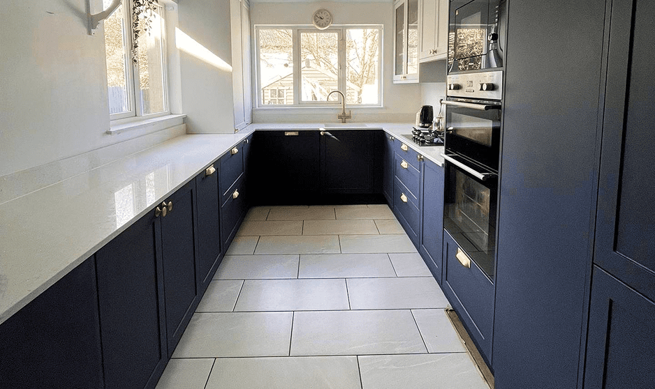 Modern Shaker U-Shaped Fitted Kitchen in Indigo & Light Grey hero